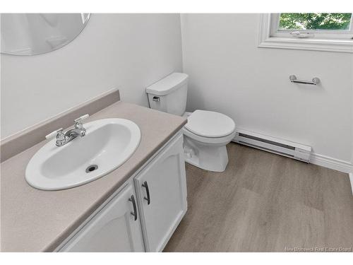 32 Milroth Ave, Moncton, NB 