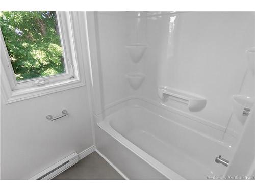 32 Milroth Ave, Moncton, NB 
