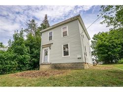 29 Churchill ST Saint Stephen, NB E3L 2G5