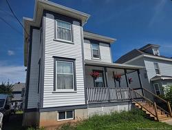 135 Dufferin Moncton, NB E1C 1Z2