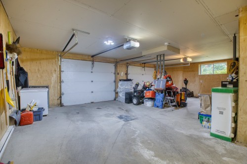 Garage - 890 Route Morin, Val-David, QC - Indoor Photo Showing Garage