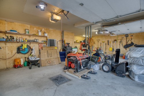Garage - 890 Route Morin, Val-David, QC - Indoor Photo Showing Garage