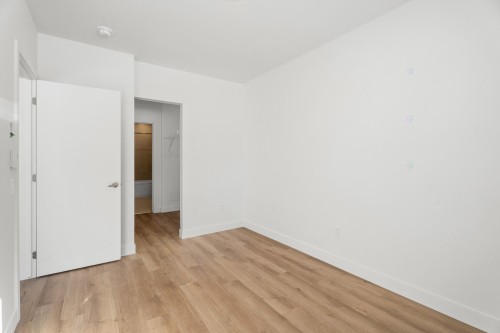 Master Bedroom - 3-160 Rue Du Cantouque, Mont-Tremblant, QC - Indoor Photo Showing Other Room