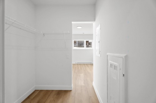 Closet - 3-160 Rue Du Cantouque, Mont-Tremblant, QC - Indoor