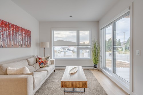 Salon - 8-120 Rue Du Cantouque, Mont-Tremblant, QC - Indoor Photo Showing Living Room