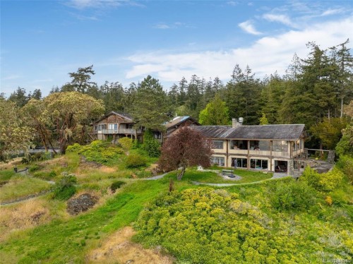 1424 Gillespie Rd, Sooke, BC 
