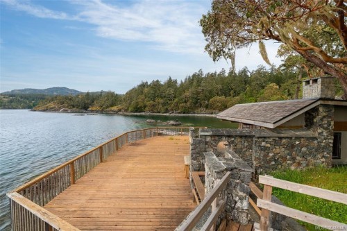 1424 Gillespie Rd, Sooke, BC 