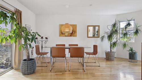 183 Magic Drive, Kelowna, BC - Indoor