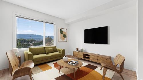 306-1550 Dickson Avenue, Kelowna, BC - Indoor Photo Showing Living Room