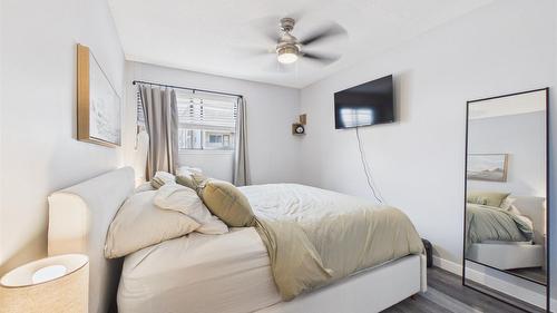 102-1108 23Rd Avenue, Cranbrook, BC - Indoor Photo Showing Bedroom