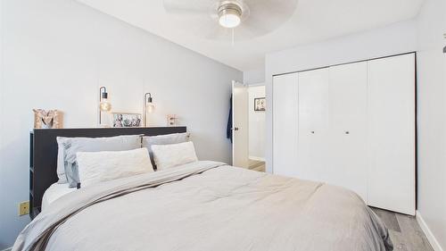 102-1108 23Rd Avenue, Cranbrook, BC - Indoor Photo Showing Bedroom