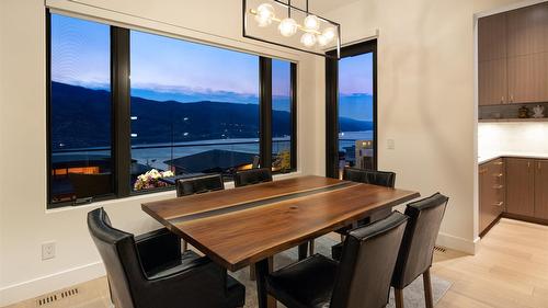 538 Clifton Court, Kelowna, BC - Indoor