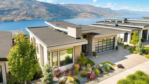 538 Clifton Court, Kelowna, BC - Outdoor With Body Of Water