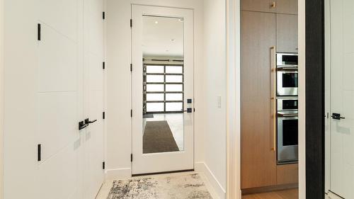 538 Clifton Court, Kelowna, BC - Indoor Photo Showing Other Room