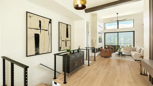 538 Clifton Court, Kelowna, BC - Indoor Photo Showing Other Room