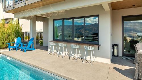 538 Clifton Court, Kelowna, BC - Outdoor With In Ground Pool With Deck Patio Veranda