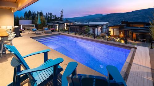 538 Clifton Court, Kelowna, BC - Outdoor With In Ground Pool With Deck Patio Veranda
