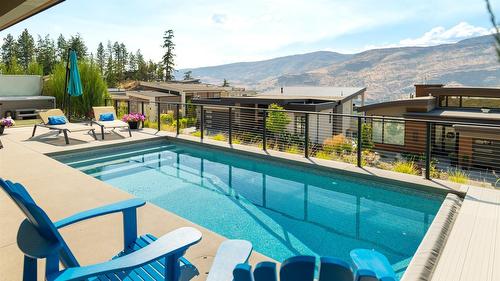 538 Clifton Court, Kelowna, BC - Outdoor With In Ground Pool With Deck Patio Veranda