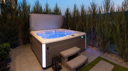 538 Clifton Court, Kelowna, BC - Outdoor