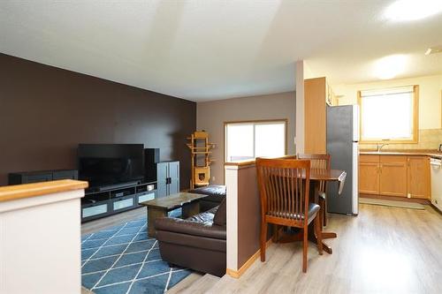 410-35 Valhalla Dr, Winnipeg, MB - Indoor Photo Showing Other Room