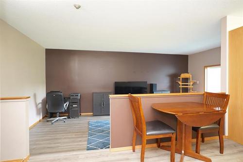 410-35 Valhalla Dr, Winnipeg, MB - Indoor