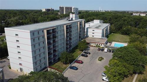 410-35 Valhalla Dr, Winnipeg, MB - Outdoor With View
