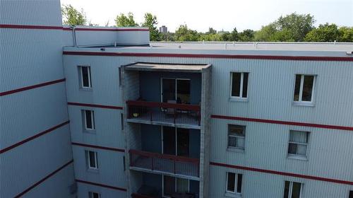 410-35 Valhalla Dr, Winnipeg, MB - Outdoor With Exterior