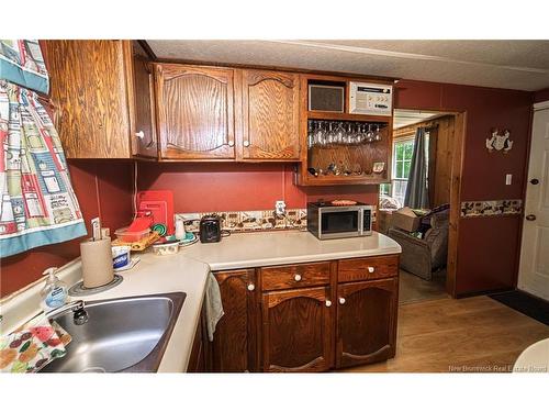 9 Maple Leaf Dr, Lincoln, NB 