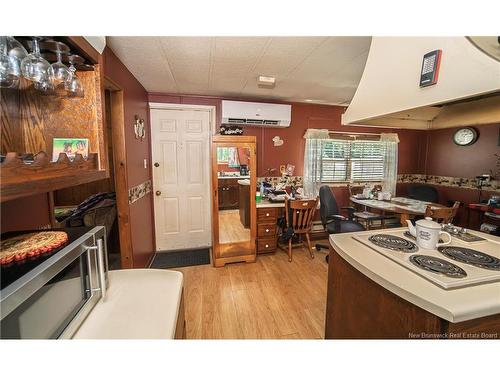 9 Maple Leaf Dr, Lincoln, NB 