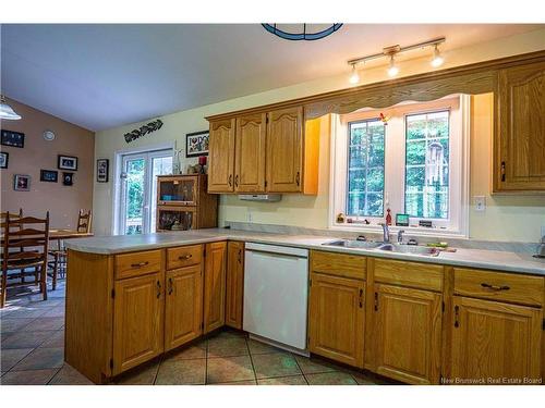 252 Railing Rd, Lincoln, NB 