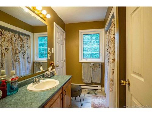252 Railing Rd, Lincoln, NB 
