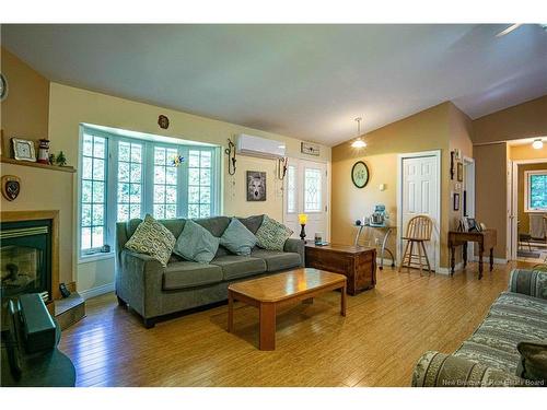 252 Railing Rd, Lincoln, NB 