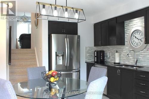 21 - 12 Poplar Drive, Cambridge, ON - Indoor Photo Showing Kitchen With Stainless Steel Kitchen With Double Sink