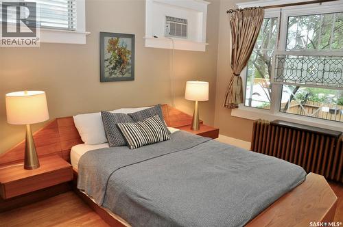 623 4Th Avenue N, Saskatoon, SK - Indoor Photo Showing Bedroom