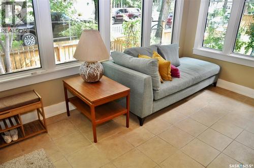 623 4Th Avenue N, Saskatoon, SK - Indoor