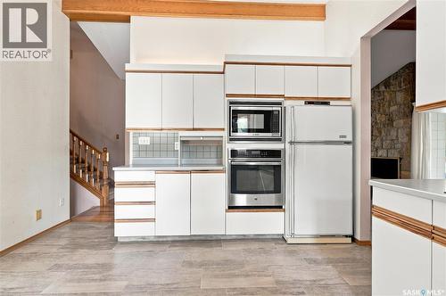 92 Wentworth Crescent, Saskatoon, SK - Indoor Photo Showing Kitchen