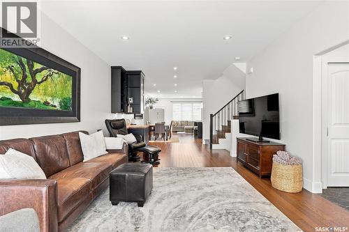 1019A 10Th Street E, Saskatoon, SK - Indoor Photo Showing Living Room