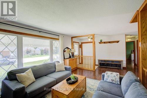 280 Domville Street, Wellington North (Arthur), ON - Indoor Photo Showing Living Room