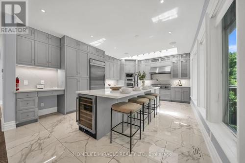 271 Oakhill Road, Mississauga, ON - Indoor