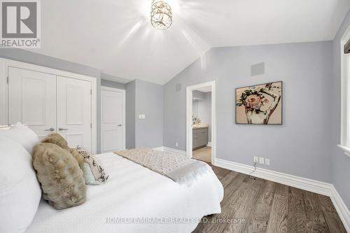 271 Oakhill Road, Mississauga, ON - Indoor Photo Showing Bedroom