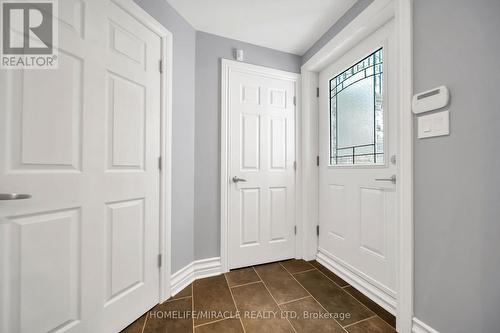 271 Oakhill Road, Mississauga, ON - Indoor Photo Showing Other Room