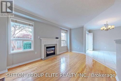 2485 Bankside Drive, Mississauga, ON - Indoor Photo Showing Living Room With Fireplace