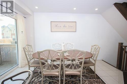 19 England Terrace, Hamilton, ON - Indoor Photo Showing Dining Room