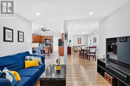 23 Eldad Drive, Clarington, ON - Indoor Photo Showing Living Room