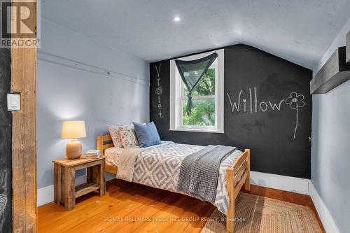 6331 26 Highway, Clearview, ON - Indoor Photo Showing Bedroom