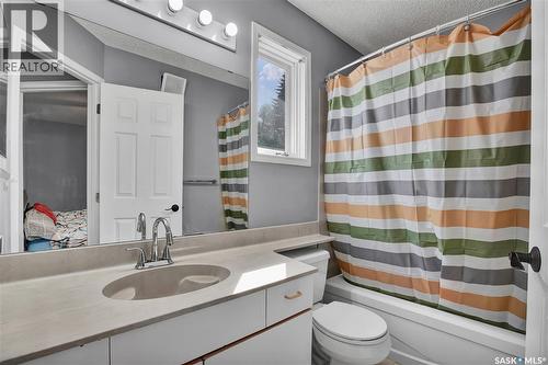 519 Webster Street, Saskatoon, SK - Indoor Photo Showing Bathroom