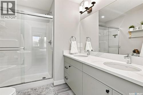222 Dubois Crescent, Saskatoon, SK - Indoor Photo Showing Bathroom