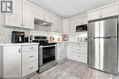 2 Springstein Avenue, Regina, SK - Indoor Photo Showing Kitchen With Stainless Steel Kitchen