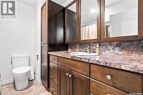 2 Springstein Avenue, Regina, SK - Indoor Photo Showing Bathroom