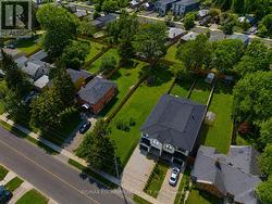 19B BROADVIEW AVENUE  Mississauga, ON L5H 2S8